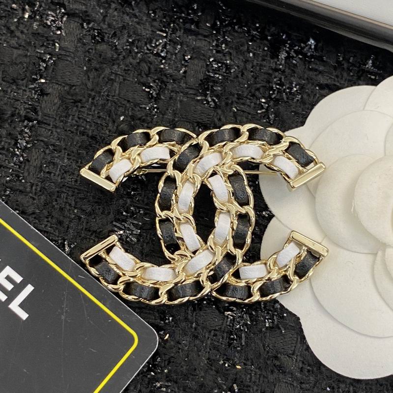 Chanel Brooch 09yxq12 (2)