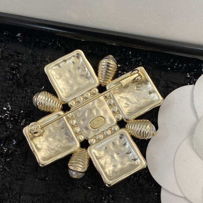 Chanel Brooch 09yxq15 (6)