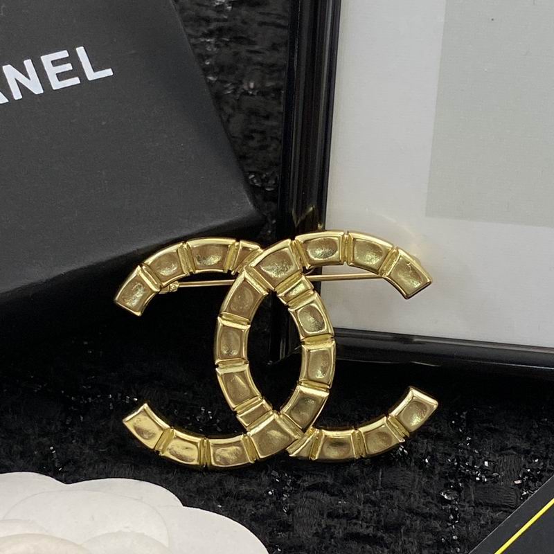 Chanel Brooch 09yxq16 (4)