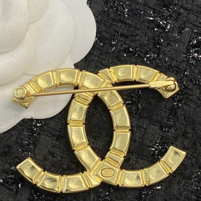 Chanel Brooch 09yxq16 (6)