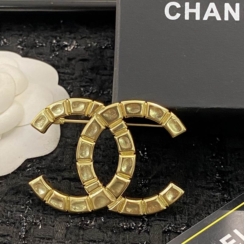 Chanel Brooch 09yxq16 (7)