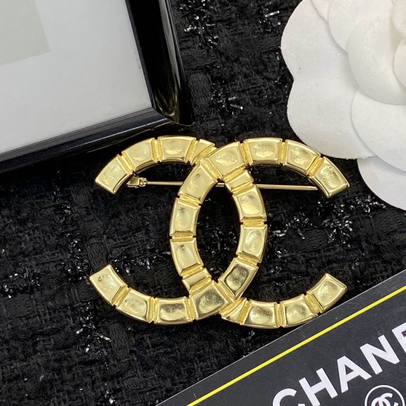 Chanel Brooch 09yxq16 (8)