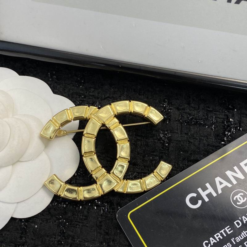 Chanel Brooch 09yxq16 (9)