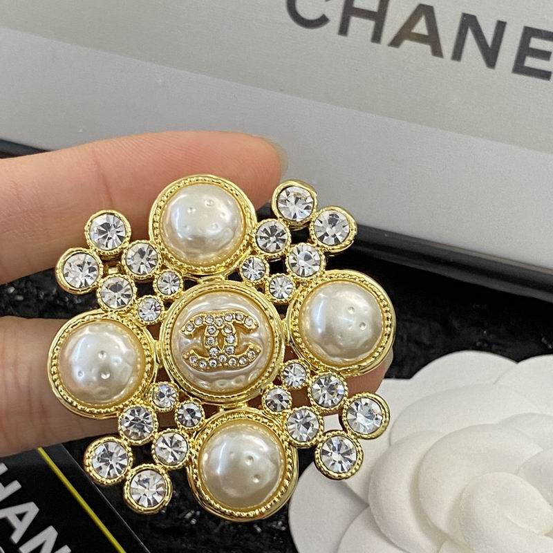 Chanel Brooch 09yxq19 (4)