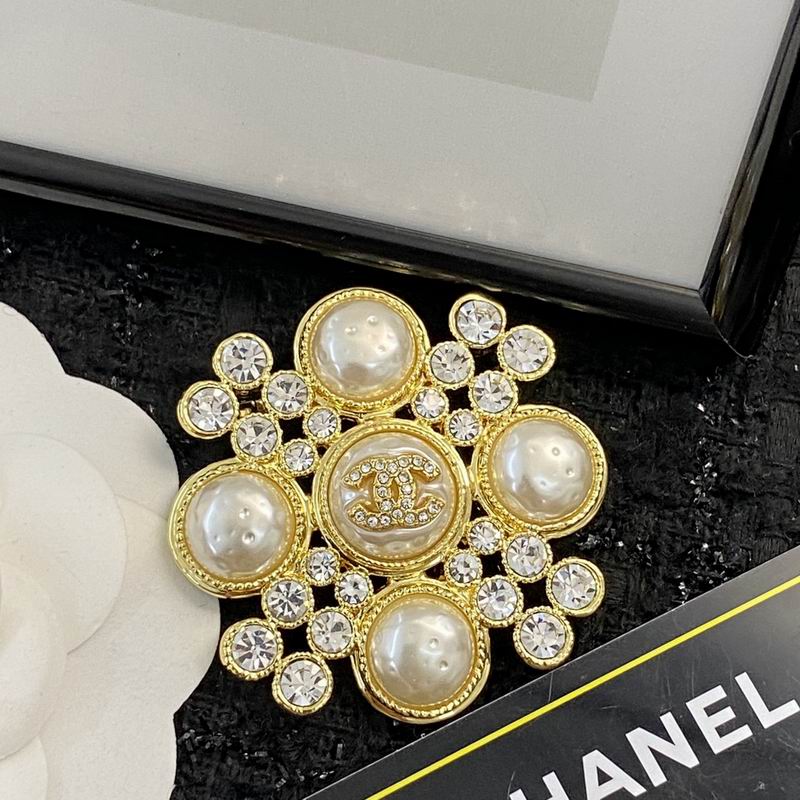 Chanel Brooch 09yxq19 (5)