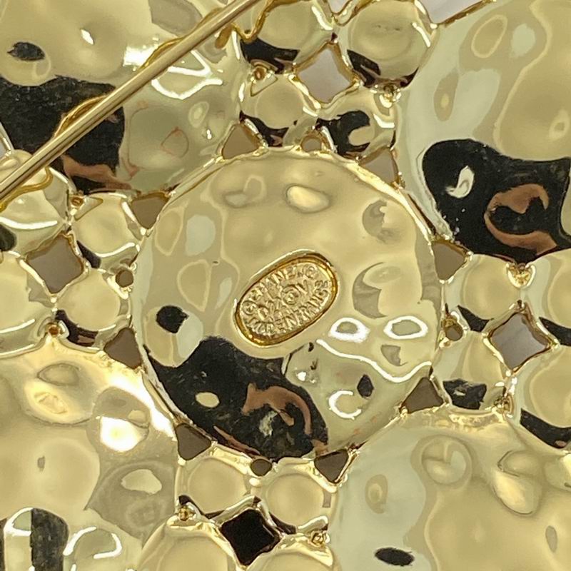 Chanel Brooch 09yxq19 (6)