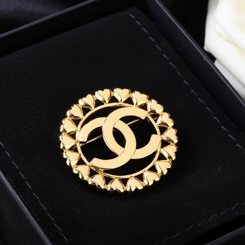 Chanel Brooch 09yxq21 (1)
