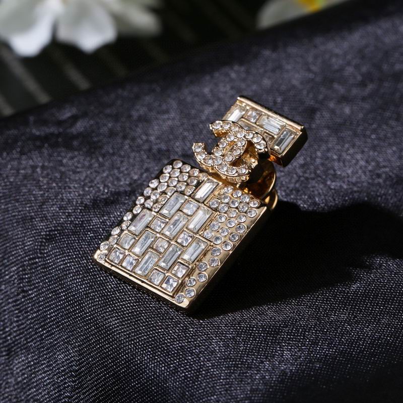 Chanel Brooch 09yxq22 (6)