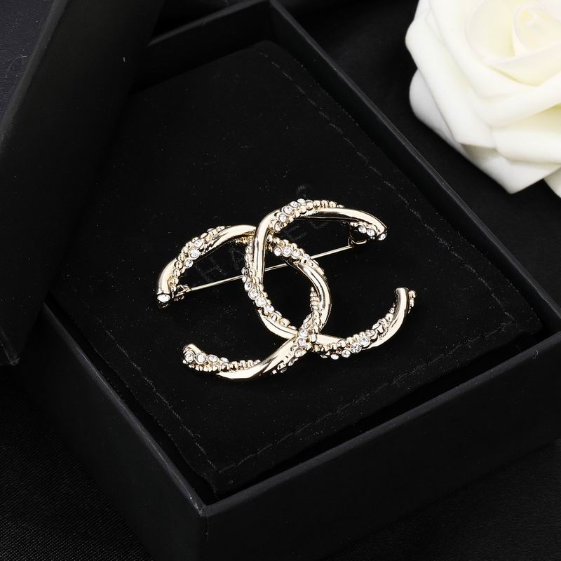 Chanel Brooch 09yxq23 (2)