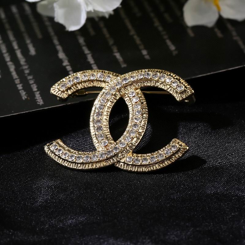 Chanel Brooch 09yxq24 (5)