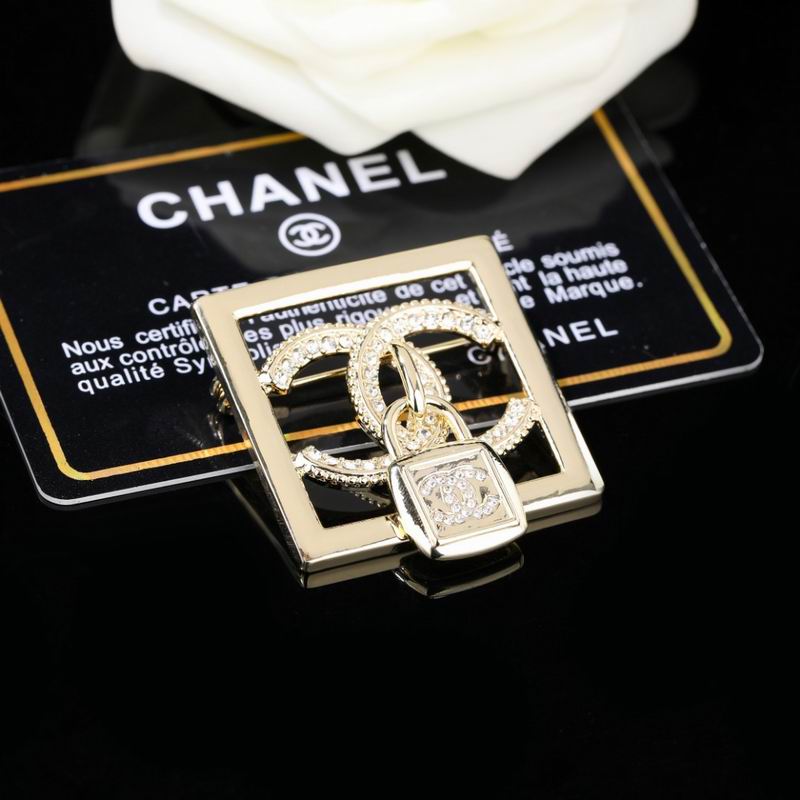 Chanel Brooch 09yxq25 (4)