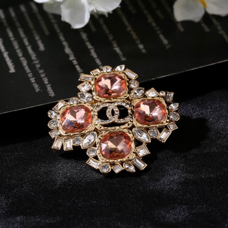 Chanel Brooch 09yxq26 (4)