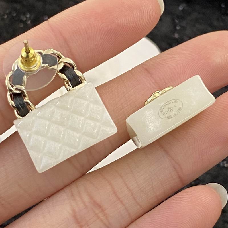 Chanel Earring 07yxq35 (6)
