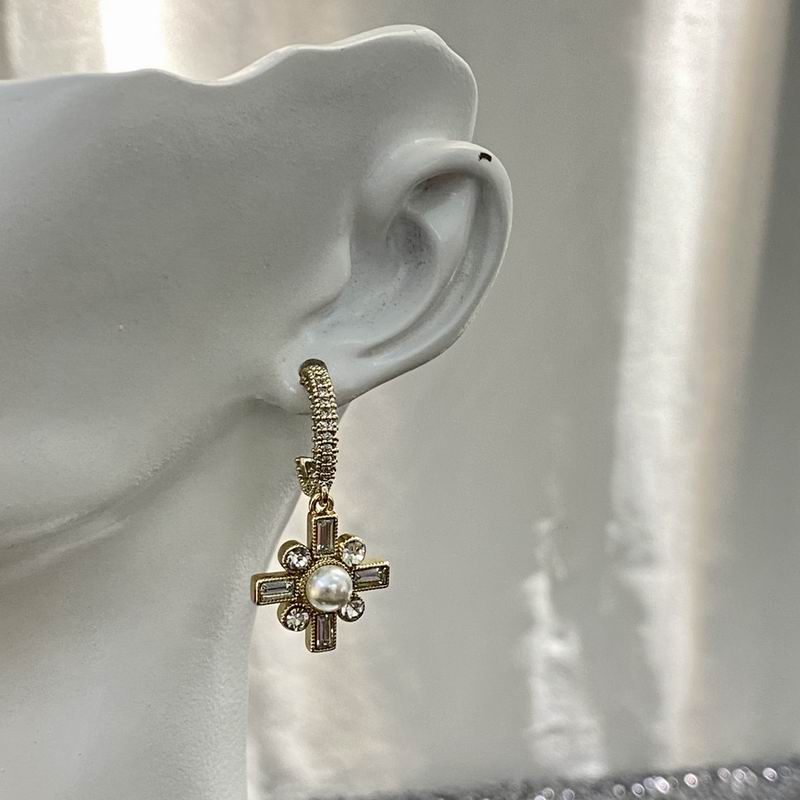 Chanel Earring 07yxq53 (8)