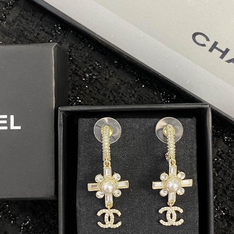 Chanel Earring 07yxq54 (5)