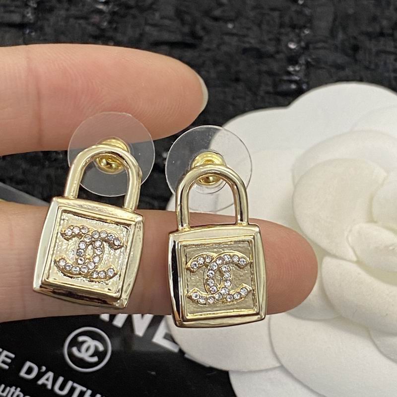 Chanel Earring 07yxq55 (4)