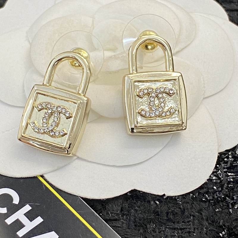 Chanel Earring 07yxq55 (8)