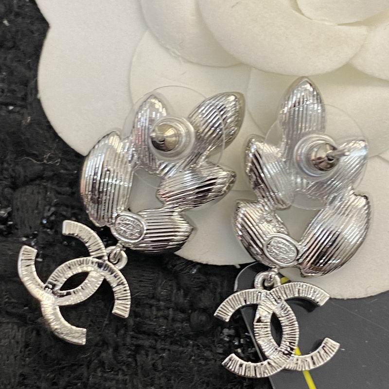 Chanel Earring 07yxq66 (5)