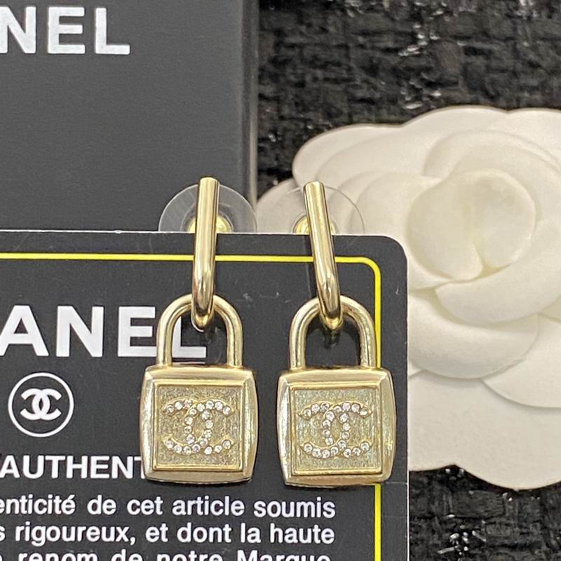 Chanel Earring 07yxq69 (4)