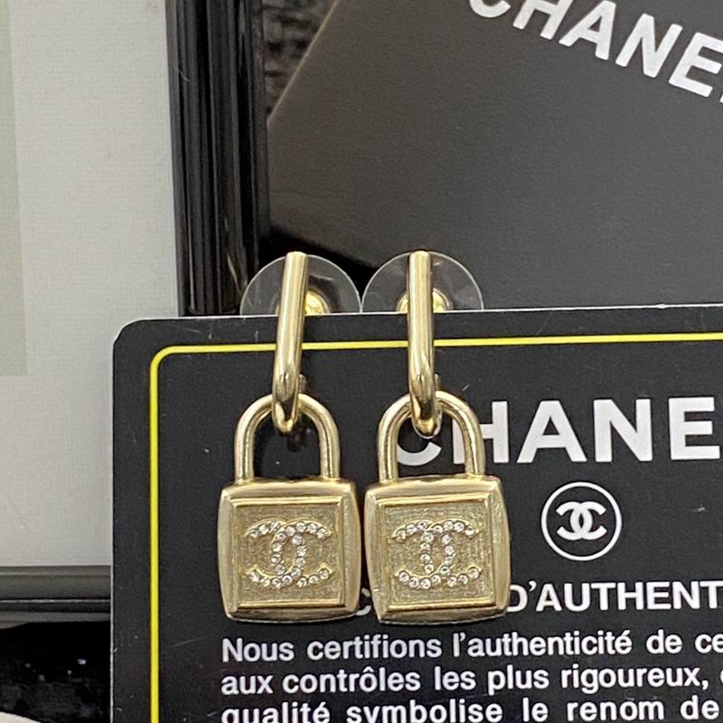 Chanel Earring 07yxq69 (5)