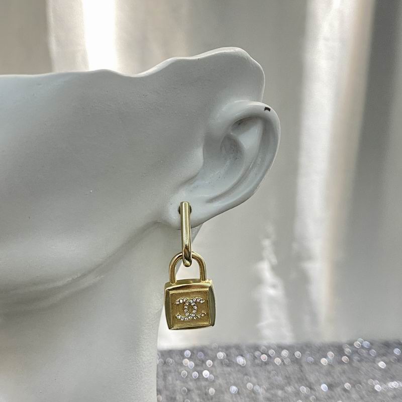 Chanel Earring 07yxq69 (7)