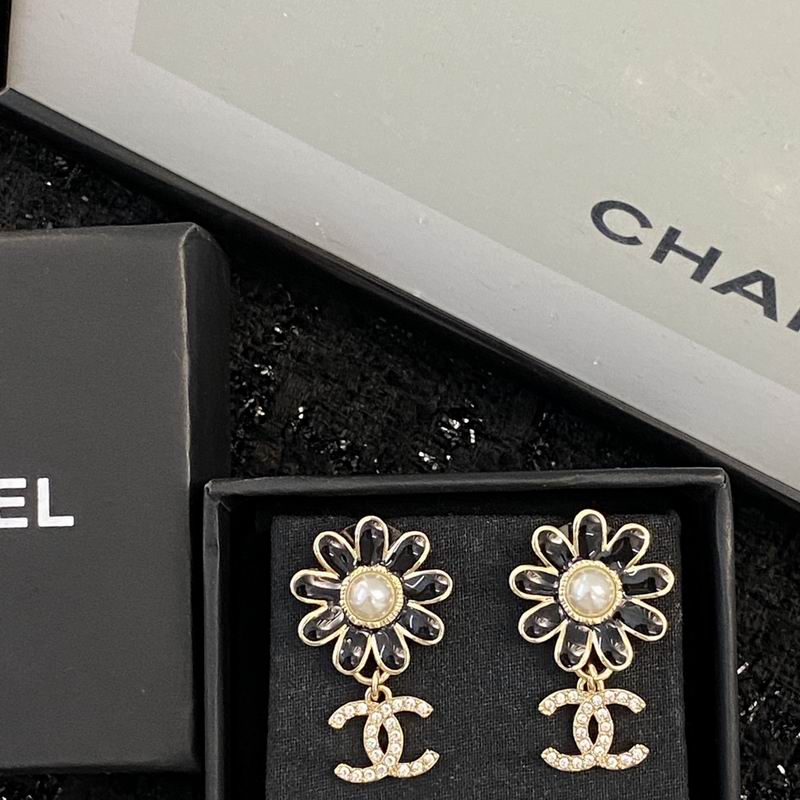 Chanel Earring 07yxq70 (2)