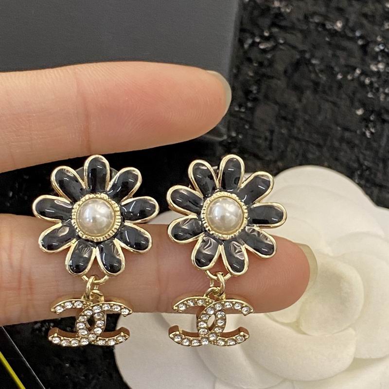 Chanel Earring 07yxq70 (4)