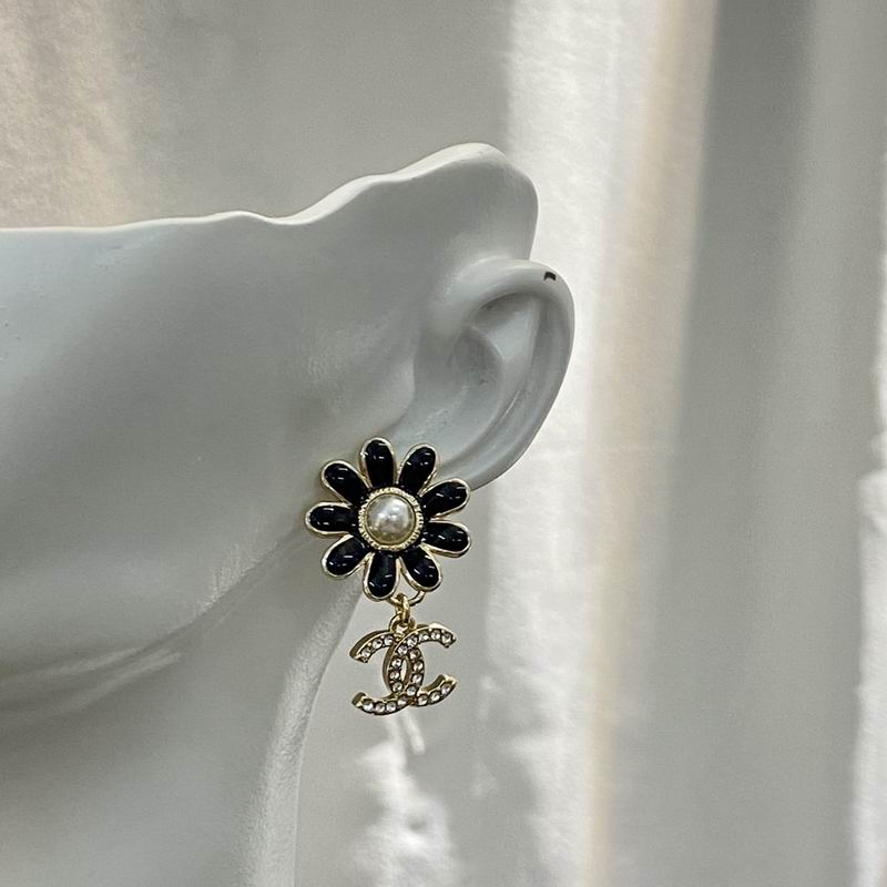 Chanel Earring 07yxq70 (5)