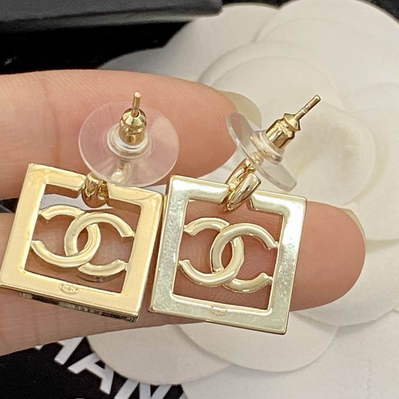 Chanel Earring 07yxq79 (4)