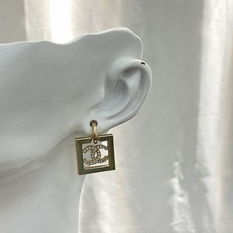 Chanel Earring 07yxq79 (6)