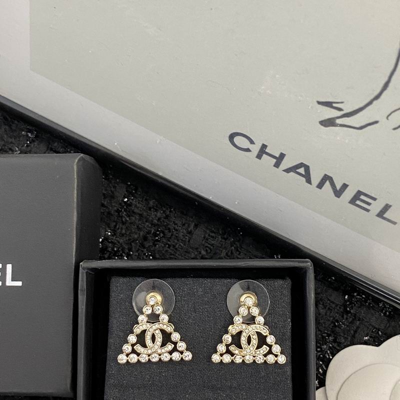 Chanel Earring 07yxq84 (5)
