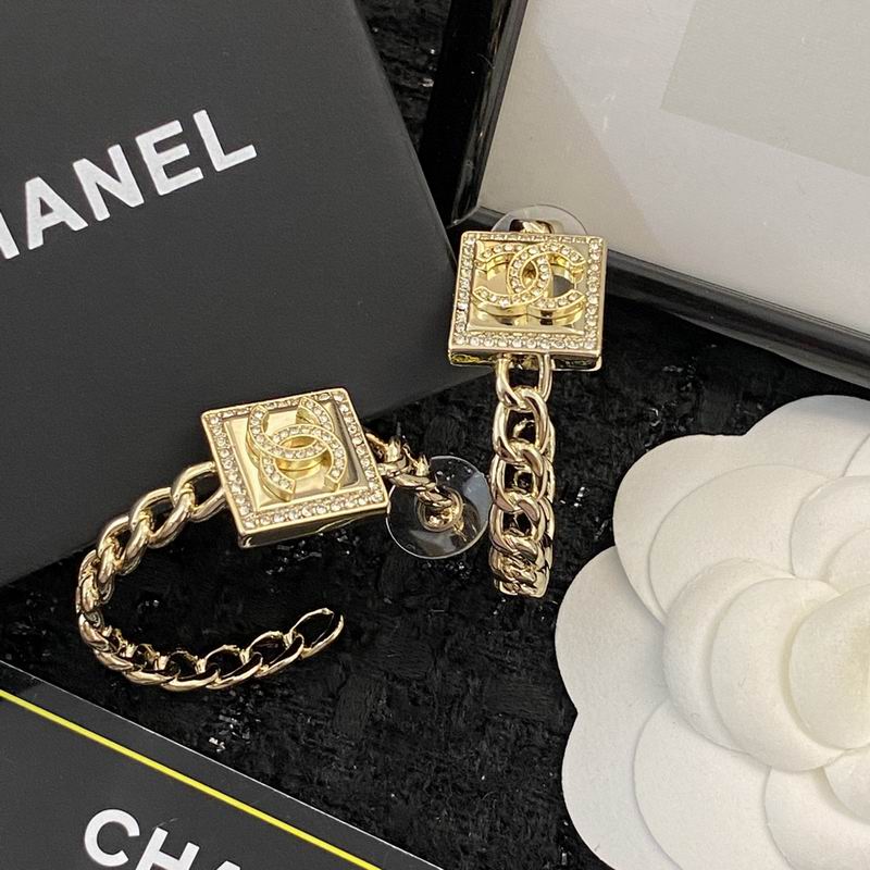 Chanel Earring 07yxq85 (1)