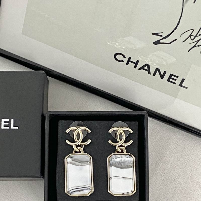 Chanel Earring 08yxq37 (6)