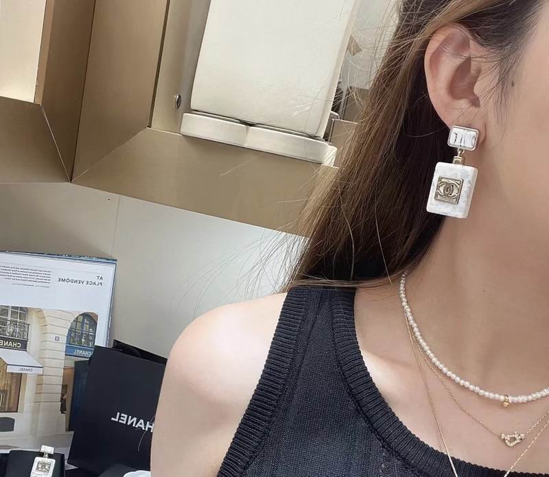 Chanel Earring 08yxq46 (9)