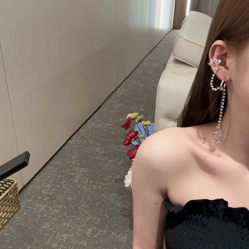 Chanel Earring 08yxq70 (9)