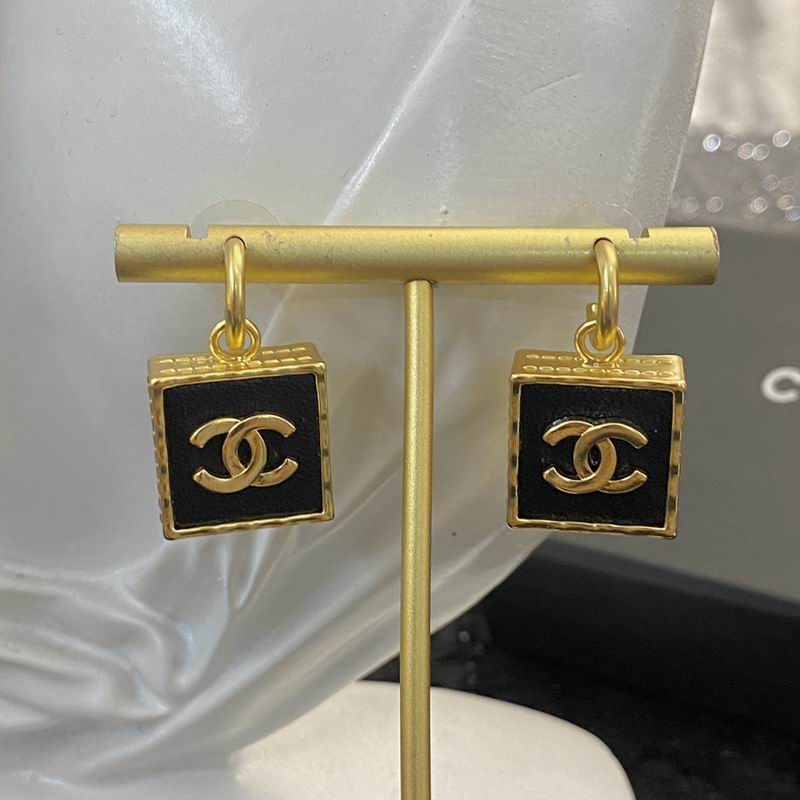 Chanel Earring 08yxq72 (7)