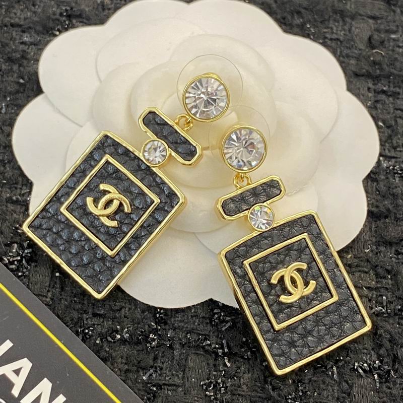 Chanel Earring 08yxq73 (6)