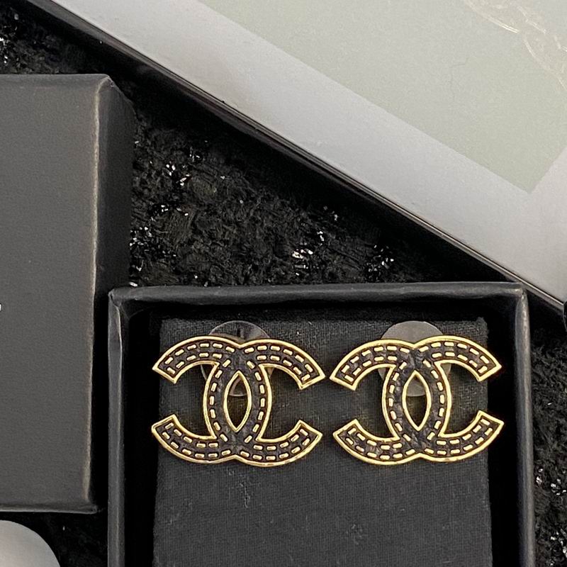 Chanel Earring 08yxq76 (9)