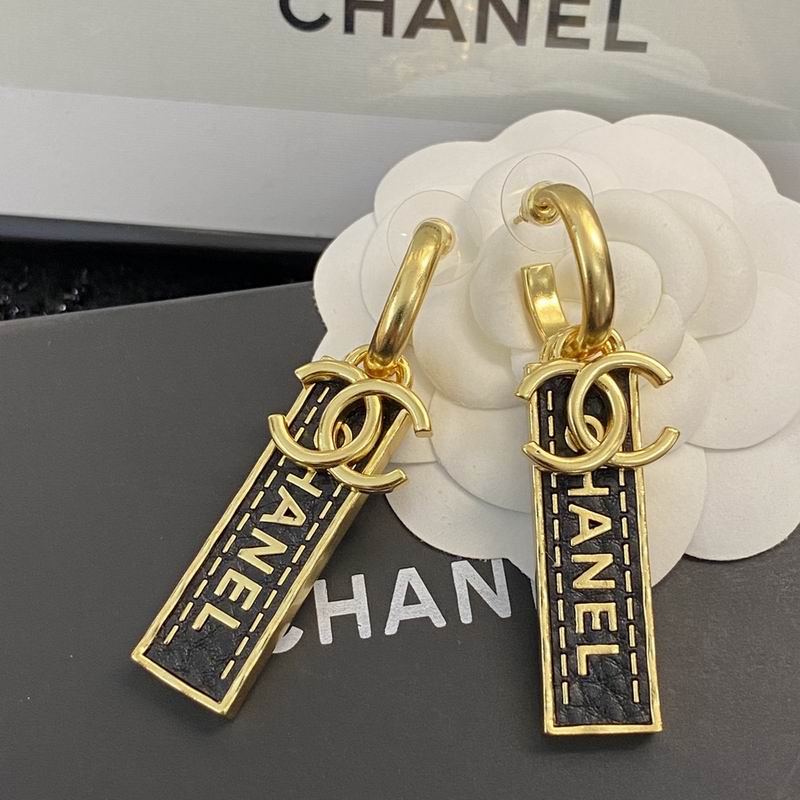 Chanel Earring 08yxq82 (2)