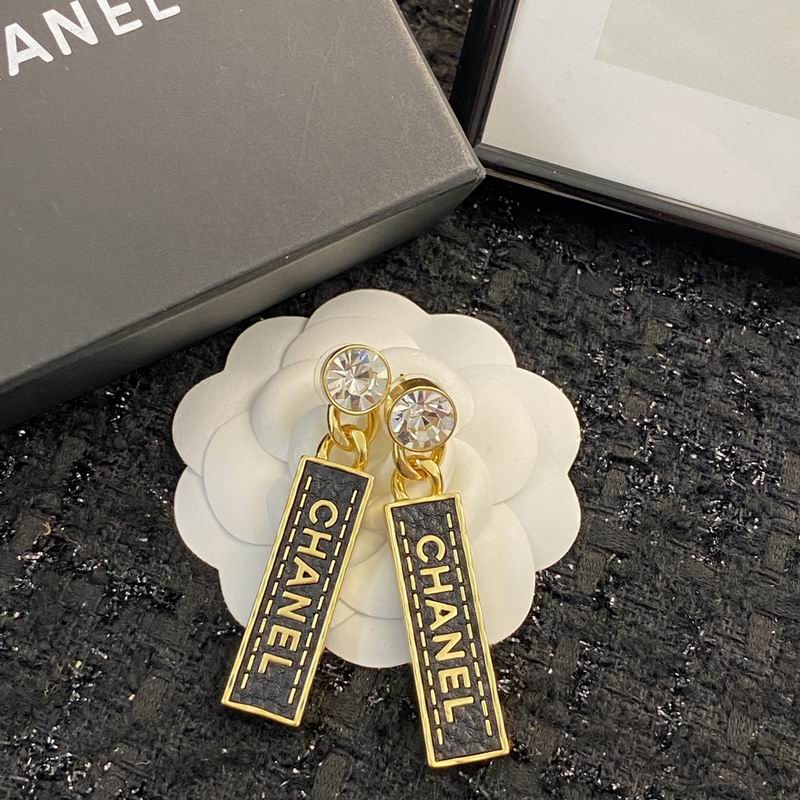 Chanel Earring 08yxq83 (3)