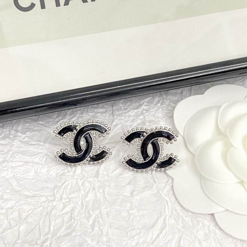 Chanel Earring 08yxq90 (1)
