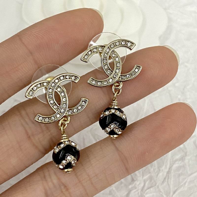 Chanel Earring 08yxq92 (2)