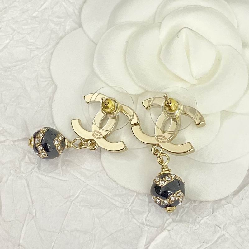 Chanel Earring 08yxq92 (3)