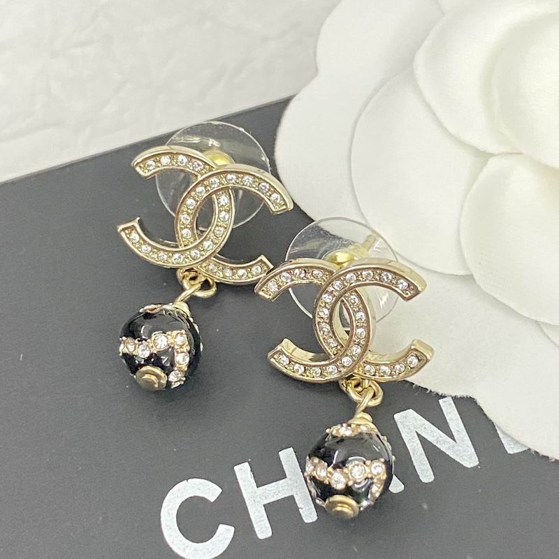 Chanel Earring 08yxq92 (4)