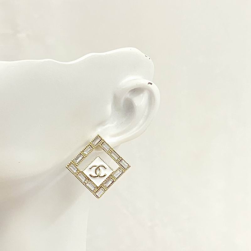 Chanel Earring 08yxq95 (6)