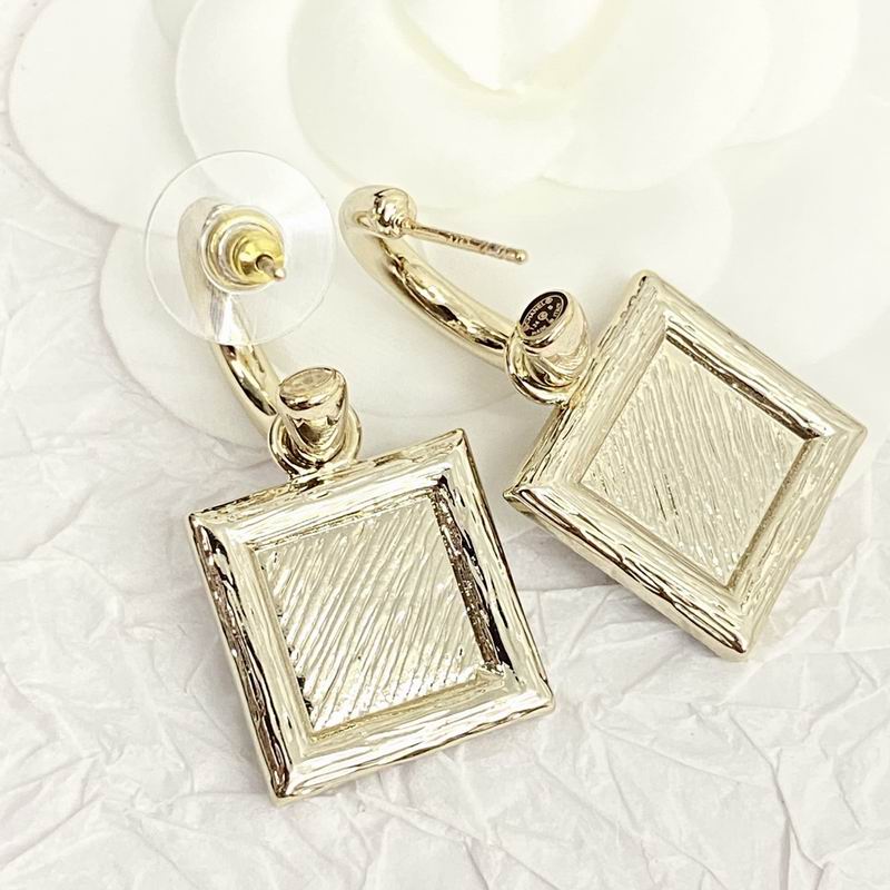 Chanel Earring 09yxq29 (5)