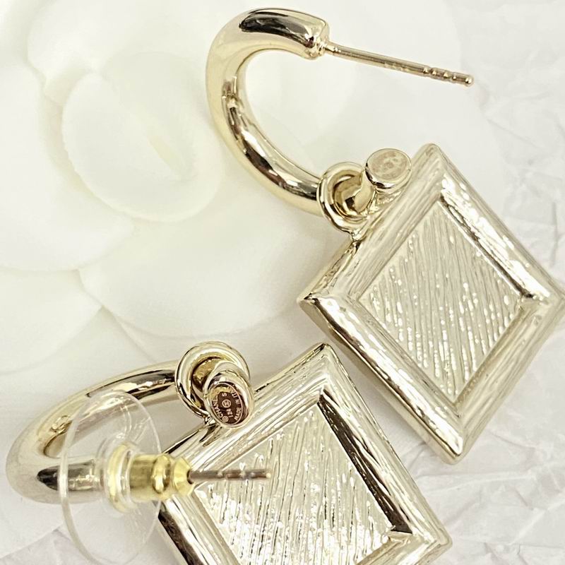 Chanel Earring 09yxq30 (3)