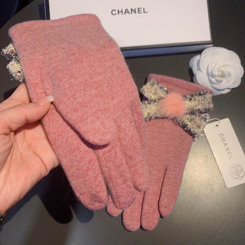 Chanel Gloves 46 (18)