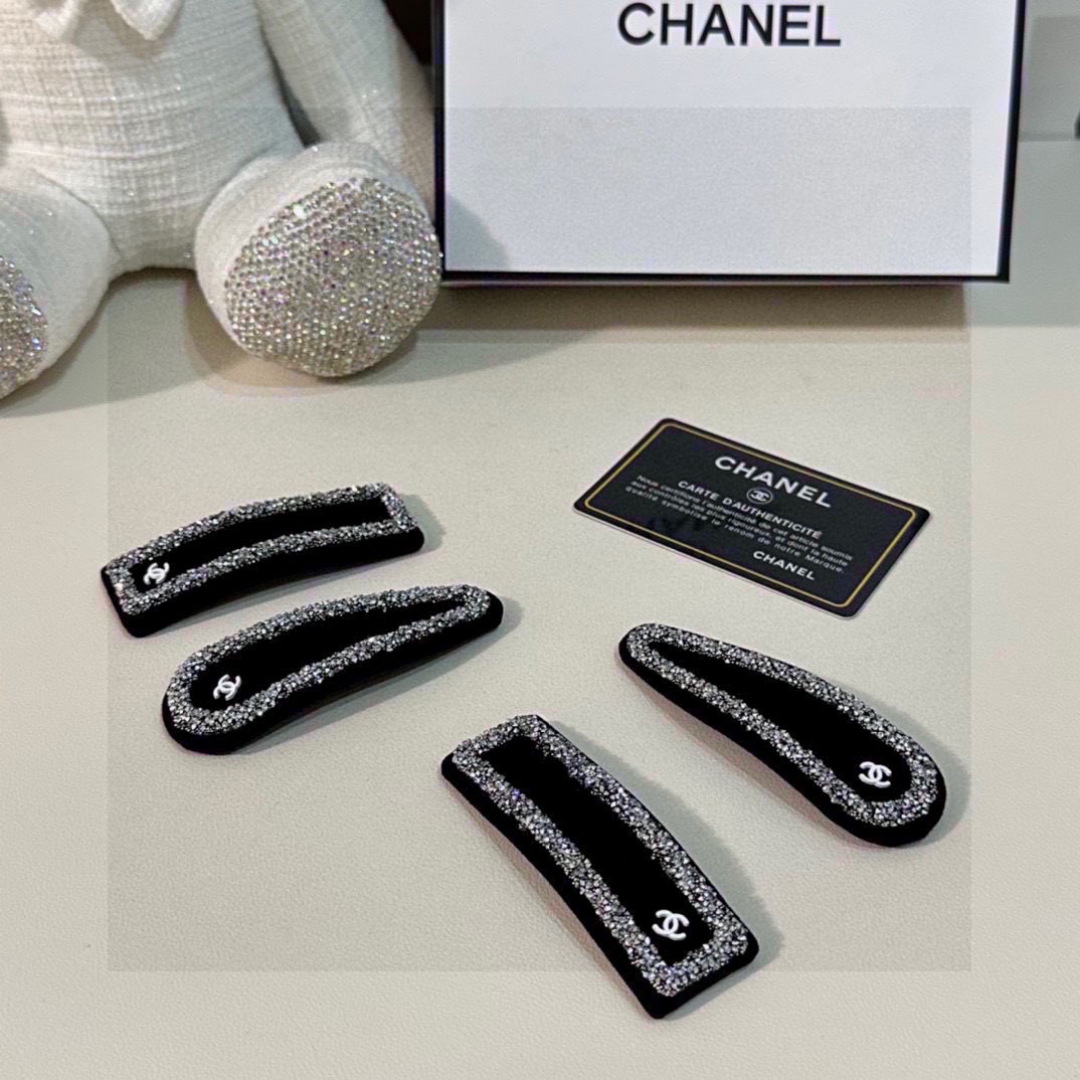 Chanel Hairpin (52)