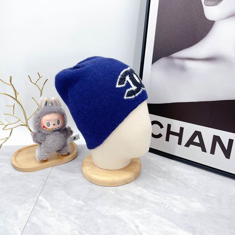 Chanel Hat dx (1844)